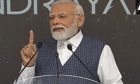 நிலவில் விக்ரம் லேண்டர் இறங்கிய இடம் "சிவசக்தி" என்ற பெயரில் அழைக்கப்படும்: பிரதமர் மோடி பேச்சு