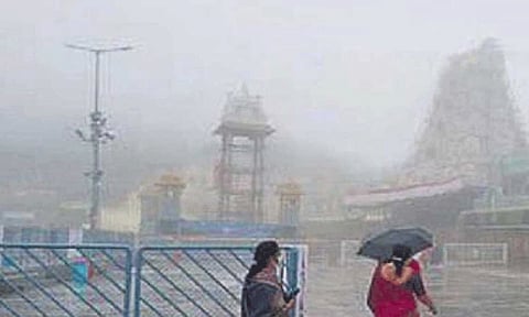 திருப்பதியில் விடிய விடிய கொட்டித்தீர்த்த கனமழை.!