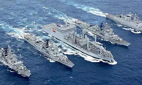 இந்திய கடற்படைக்கு புதிதாக 5 உதவி போர்க்கப்பல்கள்; ரூ.19,000 கோடிக்கு மத்திய அரசு ஒப்பந்தம்