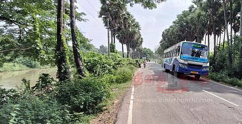 கிடப்பில் போடப்பட்ட அரை வட்ட புறவழிச்சாலை அமைக்கும் பணியை தொடங்க வேண்டும்