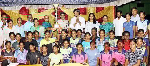 எஸ்.டி.ஏ.டி. அணி ஒட்டு மொத்த சாம்பியன்