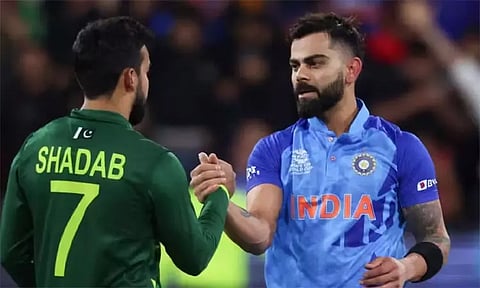 எல்லாம் கோலி பார்த்துக்குவார்.. அகர்கர் சொன்னதாக போலியான கருத்துக்கு ஆக்ரோஷமாக பதிலளித்த ஷதாப் கான்