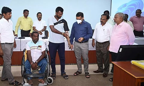 மக்கள் குறைதீர்க்கும் முகாமில் 434 மனுக்கள் பெறப்பட்டன