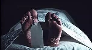 அறச்சலூர் அருகே அடையாளம் தெரியாத ஆண் பிணம்