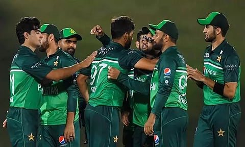 உலகக்கோப்பை தொடரில் இவர் தான் அதிக விக்கெட்டுகள் எடுப்பார் - பாக். வீரரை புகழ்ந்த வெஸ்ட் இண்டீஸ் ஜாம்பவான்