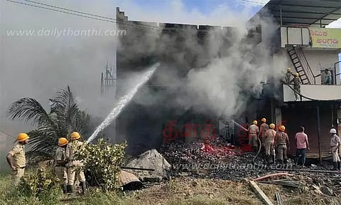 பட்டாசு குடோனில் வெடி விபத்து; 3 பேர் பலி