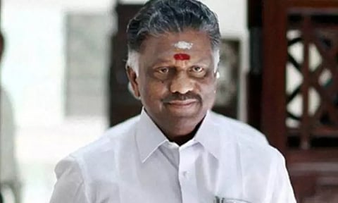 அமைச்சர்களை தொடர்ந்து ஓ.பன்னீர்செல்வம் விடுதலையை எதிர்த்து ஐகோர்ட்டு தாமாக முன்வந்து வழக்கு விசாரணை