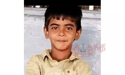 சித்ரதுர்கா அருகே ஊசி செலுத்திய சிறுவன் சிகிச்சை பலனின்றி சாவு
