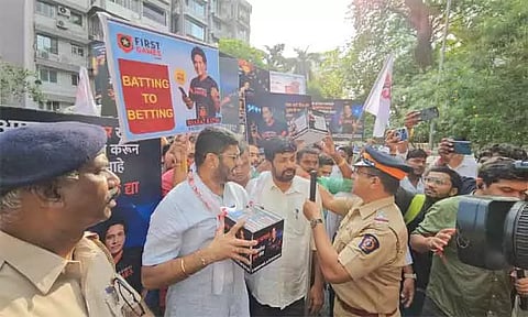 Image Courtesy : @RealBacchuKadu twitter