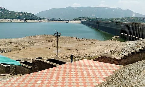 3 ஆண்டுகளுக்கு பிறகு மேட்டூர் அணையின் நீர்மட்டம் 50 அடிக்கு கீழ் குறைந்தது - விவசாயிகள் கவலை