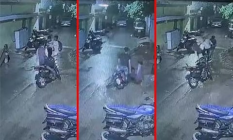 பைக்கில் இருந்து கீழே விழுந்த 2 பேரை காப்பாற்ற சென்ற அப்பா-மகன்; நள்ளிரவில் நடந்த துணிகரம்