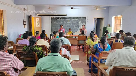 தன்னார்வலர்களுக்கு பயிற்சி