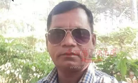 பஸ் மோதி பள்ளி ஆசிரியர் பலி