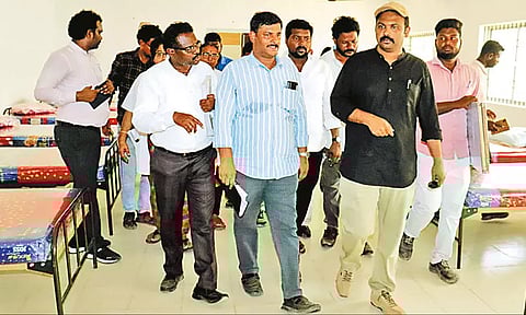 திருத்தணியில் நடைபெற்று வரும் பல்வேறு வளர்ச்சி பணிகளை கலெக்டர் ஆய்வு