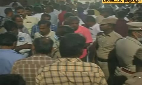 பல்லடம் அருகே 4 பேர் படுகொலை விவகாரம் : மறியல் போராட்டம் தற்காலிகமாக ஒத்திவைப்பு