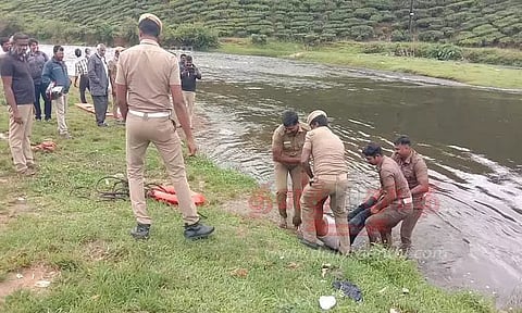 வால்பாறையில் கூழாங்கல் ஆற்றில் பேரிடர் மீட்பு ஒத்திகை