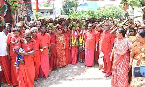 விழுப்புரம் ஆதிபராசக்தி கோவிலில் கஞ்சி கலய ஊர்வலம்