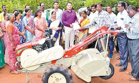 செங்கல்பட்டு விவசாயிகளுக்கு 1½ கோடியில் வேளாண் எந்திரங்கள்