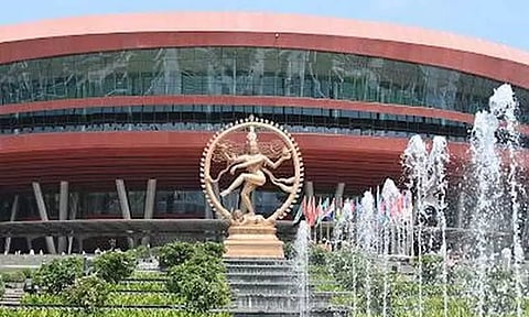 ஜி-20 உச்சி மாநாட்டு மண்டபத்தில் நிறுவப்பட்ட உலகின் மிக பெரிய நடராஜர் சிலை