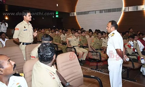 என்.சி.சி. அலுவலகத்தில் அதிகாரி ஆய்வு