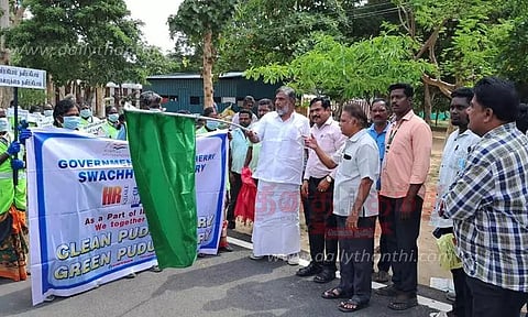 துப்புரவு பணியாளர்கள் விழிப்புணர்வு ஊர்வலம்