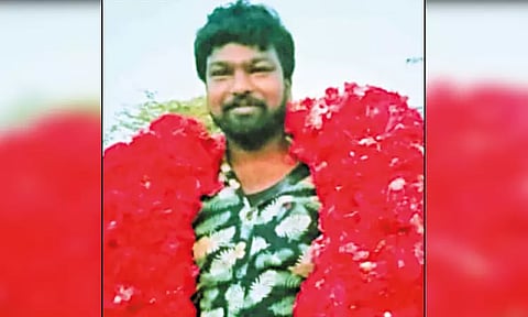 ஸ்ரீபெரும்புதூரில் வெடிகுண்டு வீசி பிரபல ரவுடி கொலை