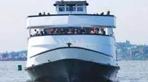 தூத்துக்குடி-கொழும்பு இடையே விரைவில் பயணிகள் கப்பல் இயக்கம்:மத்திய நீர்வழி போக்குவரத்து அமைச்சக செயலாளர் ராமச்சந்திரன் பேட்டி