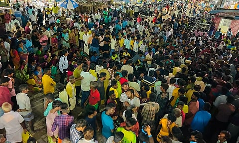 விழுப்புரம் அருகே பலாத்காரம் செய்யப்பட்ட நர்சிங் மாணவி தற்கொலை