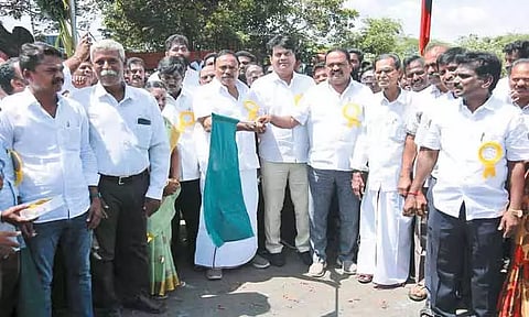 திருவொற்றியூரில் 6 ஆண்டுகளுக்கு பிறகு திறக்கப்பட்ட மேம்பாலம்