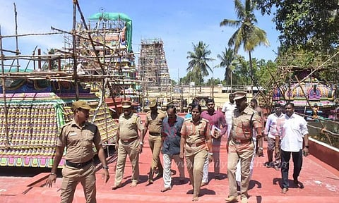 பாதுகாப்பு ஏற்பாடுகள் குறித்து போலீஸ் சூப்பிரண்டு ஆய்வு