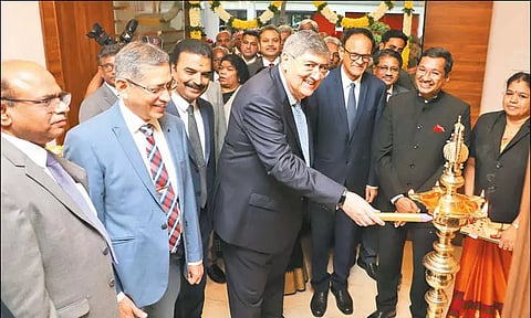 சென்னை ஐகோர்ட்டுதான் முன்னோடியாக திகழ்கிறது: சுப்ரீம் கோர்ட்டு மூத்த நீதிபதி பேச்சு