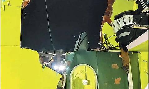 போரூரில் மெட்ரோ ரெயில் பணியின்போது துளைபோடும் ராட்சத எந்திரம் மோதி வீடு இடிந்தது