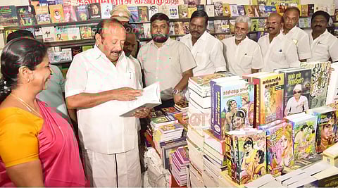 தர்மபுரியில் புத்தக திருவிழாஅமைச்சர் எம்.ஆர்.கே.பன்னீர்செல்வம் தொடங்கி வைத்தார்