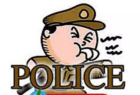 போலீசார் தீவிர வாகன சோதனை