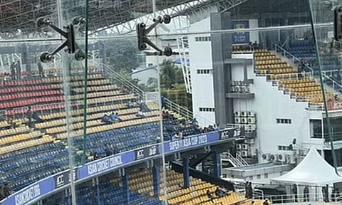 இந்தியா- பாகிஸ்தான் கிரிக்கெட்: ரசிகர்கள் இன்றி காலியாக கிடந்த ஸ்டேடியம்