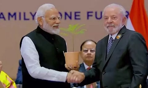 பாரத் மண்டபத்தில் மரக்கன்று நட்ட ஜி-20 தலைவர்கள்