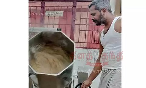 சோலைமலை முருகன் கோவிலில்புளியோதரை பிரசாதம் தயாரிக்க நவீன எந்திரம்