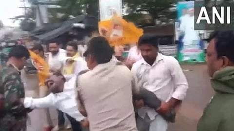 சந்திரபாபு நாயுடு கைது எதிரொலி; தெலுங்கு தேச கட்சியினர் ஆர்ப்பாட்டம்