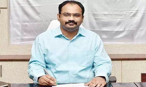 கல்லூரி மாணவ, மாணவிகளின் மேற்படிப்புக்காக வருகிற 23-ந் தேதி மாபெரும் வங்கி கடன் முகாம் - திருவள்ளூர் மாவட்ட கலெக்டர் தகவல்