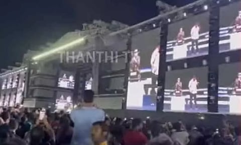 ஏ.ஆர்.ரஹ்மான் இசை நிகழ்ச்சியில் தன்னார்வலர்களாக நியமிக்கப்பட்ட கல்லூரி மாணவர்கள் - போலீஸ் விசாரணையில் தகவல்