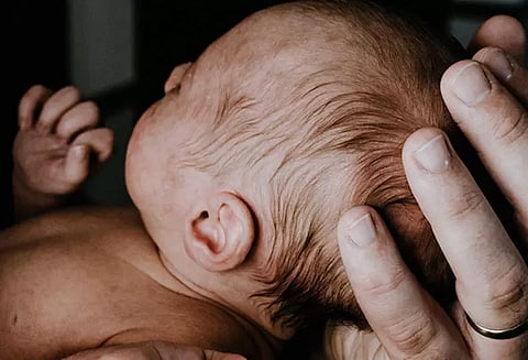 பச்சிளம் குழந்தை திடீர் சாவு