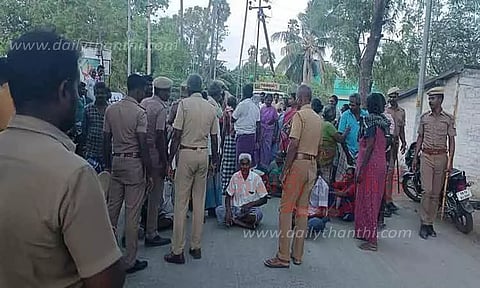 பொதுமக்கள் திடீர் சாலை மறியல்