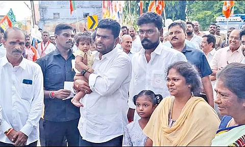 "தமிழக மக்களுக்கு ஒத்தையாக கொடுத்து கத்தையாக எடுப்பதே தி.மு.க.வின் திட்டம்" அண்ணாமலை குற்றச்சாட்டு