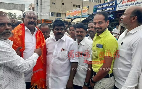 கருணாநிதி நூற்றாண்டு விழாவை முன்னிட்டு ஒரு கோடி பனை விதைகள் நடப்படும்; சத்தியமங்கலத்தில் எர்ணாவூர் நாராயணன் பேட்டி