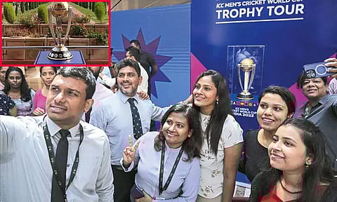 உலகக்கோப்பையுடன் 'செல்பி'