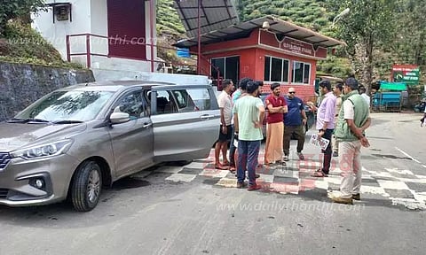 வால்பாறை சோதனைச்சாவடிகளில் தீவிர கண்காணிப்பு