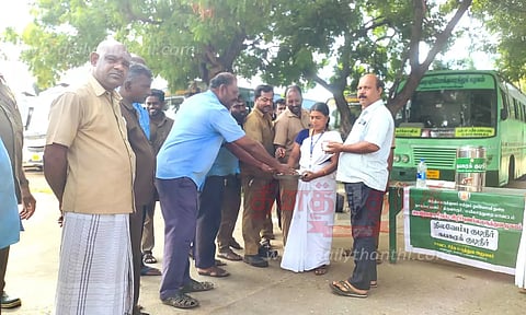 அரசு பஸ் டிரைவர், கண்டக்டர்களுக்கு கபசுர குடிநீர்