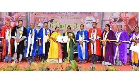 நாடார் சரசுவதி கலை கல்லூரியில்பட்டமளிப்பு விழா