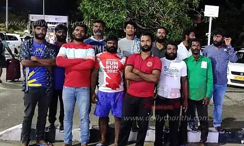 குமரி மீனவர்கள் உள்பட 12 பேர் சொந்த ஊர் திரும்பினர்
