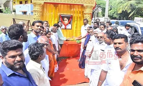 அண்ணா பிறந்த நாள் விழா கொண்டாட்டம்